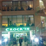 Crockin Exterior