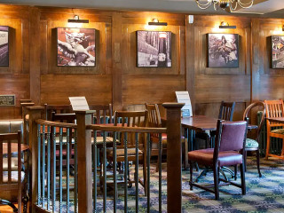Restaurante Grog's Sport Bar Grill