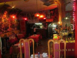 B.l. Restaurant, Bar And Cafe