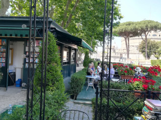 Next Door Pub